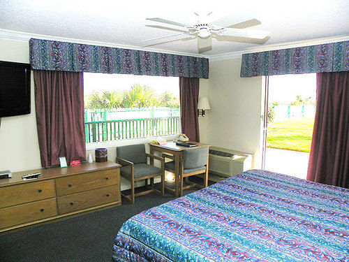 Seahorse Oceanfront Inn Атлантик Бийч Екстериор снимка